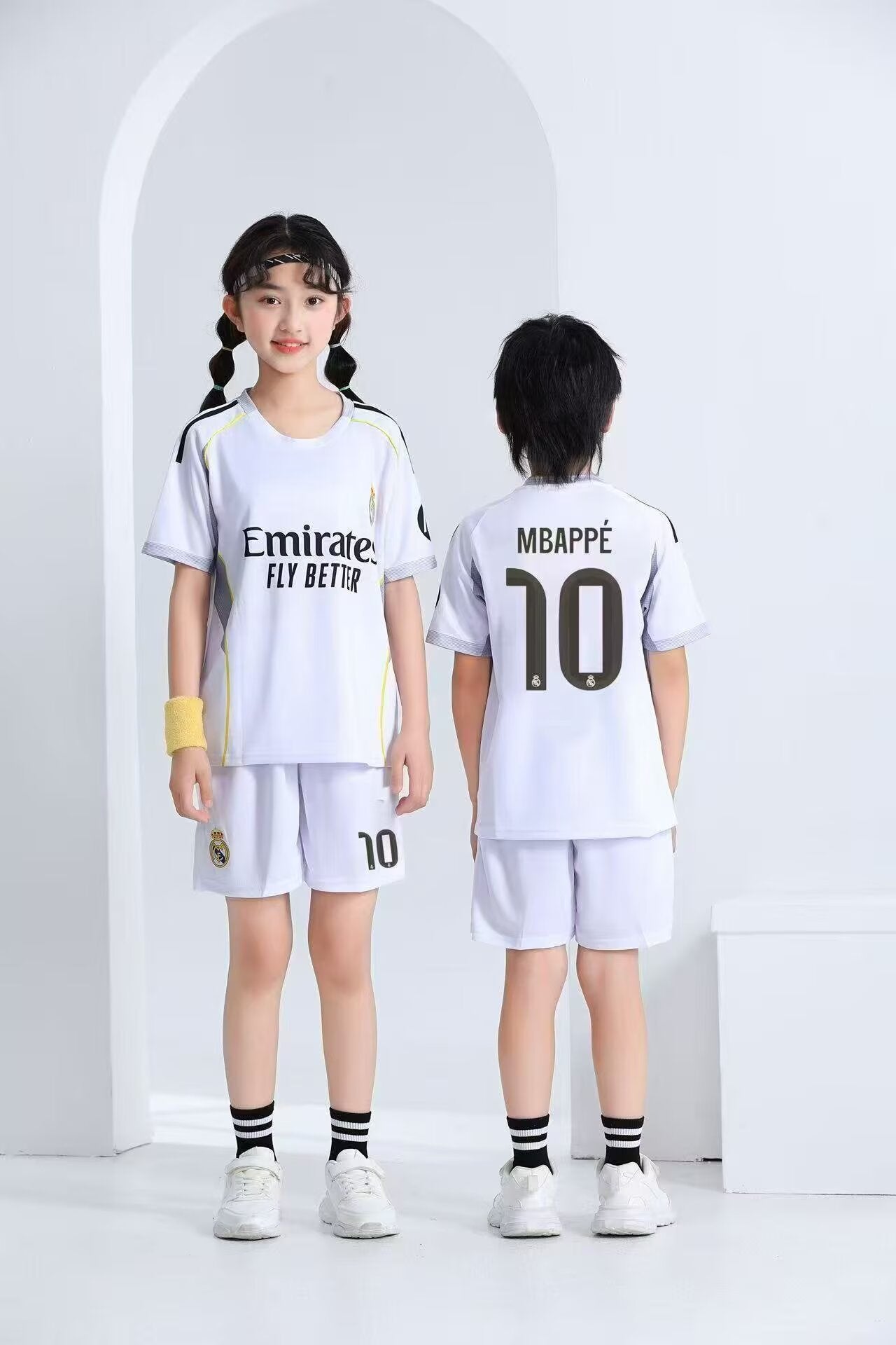 Børne fodboldtrøje og shorts sæt - Mbappe