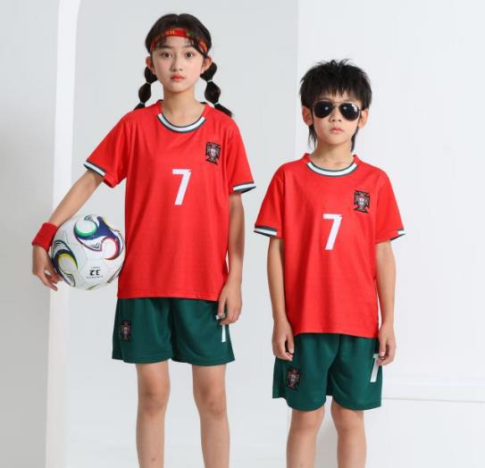 キッズ用サッカージャージ&ショーツセット ポルトガル キッズ用サッカージャージ&ショーツセット ポルトガル