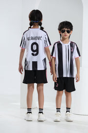 Barns fotbollströja och shorts set – Vlahović